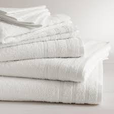 GM WHITE SHOWER TOWEL